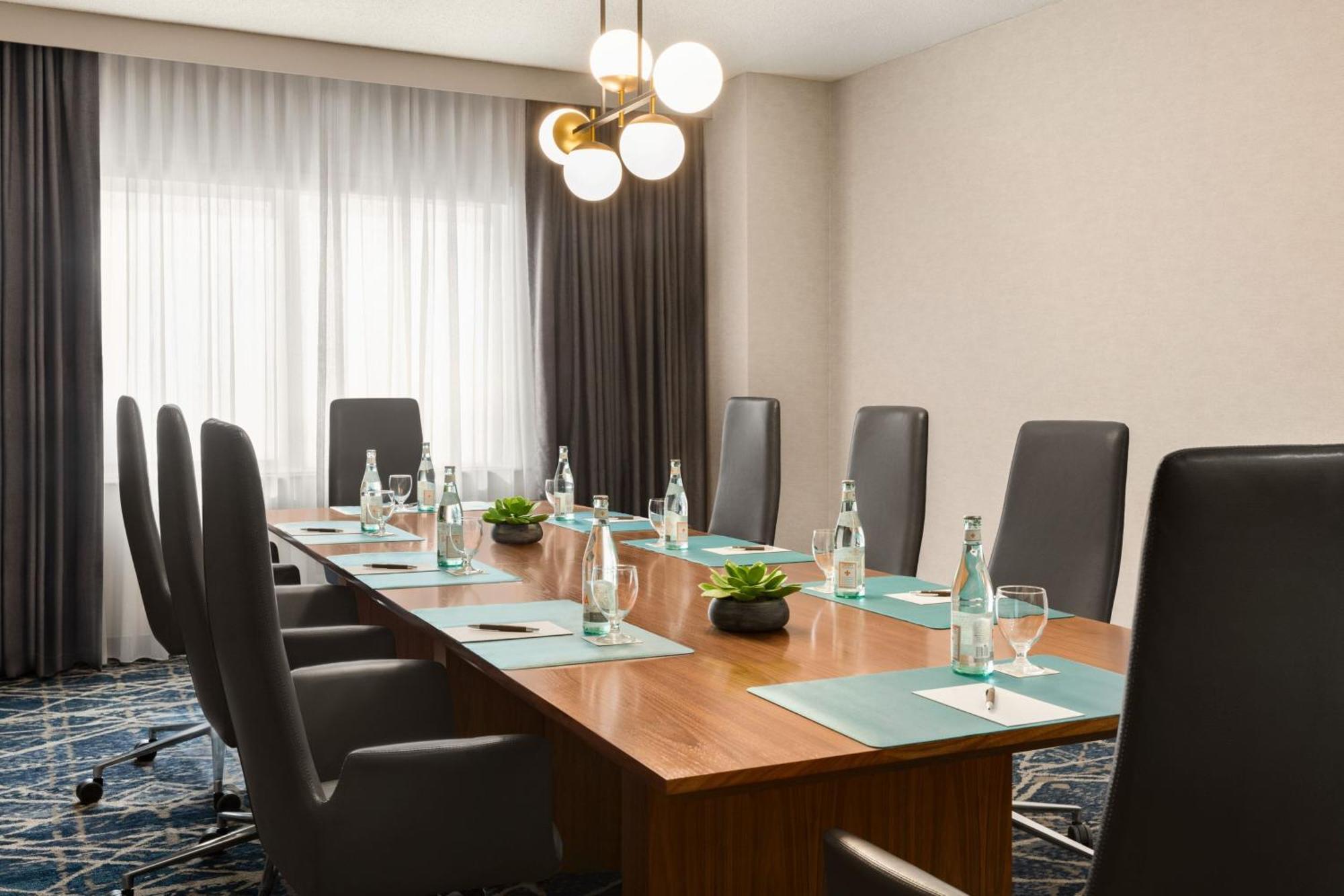 Sheraton Suites Chicago O'Hare Rosemont Eksteriør billede